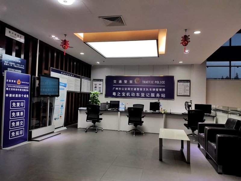品牌故事：豪雅铭车汇引领豪华汽车潮流